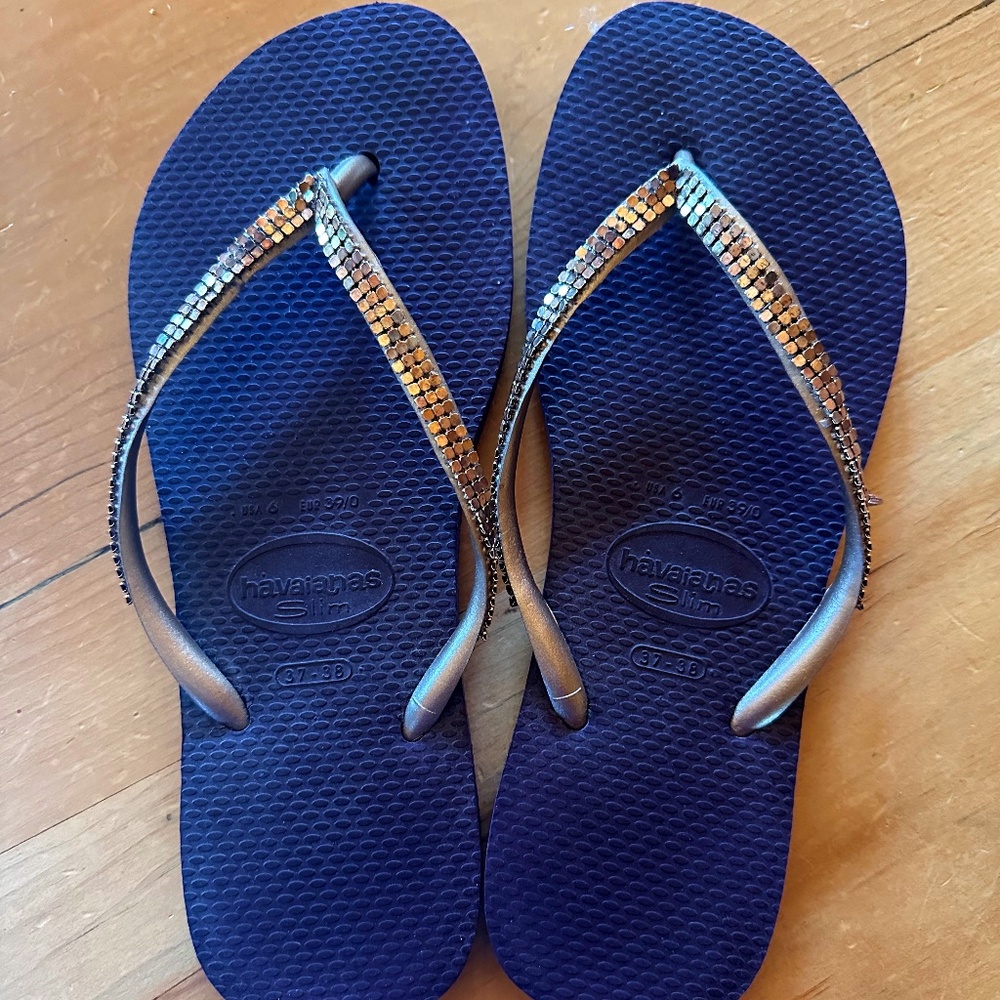Havianas flip flops